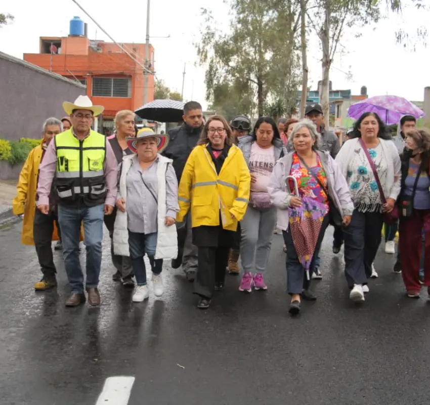 Saldó deuda histórica Azucena Cisneros pavimentando 2.8 km en Altavilla, Ecatepec