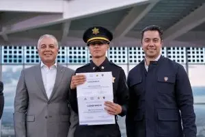 Felifer Macías toma protesta a nuevos elementos de la Guardia Cívica