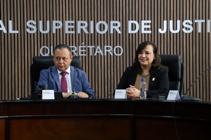 Firma convenio UAQ y TSJ - Noticias de Querétaro