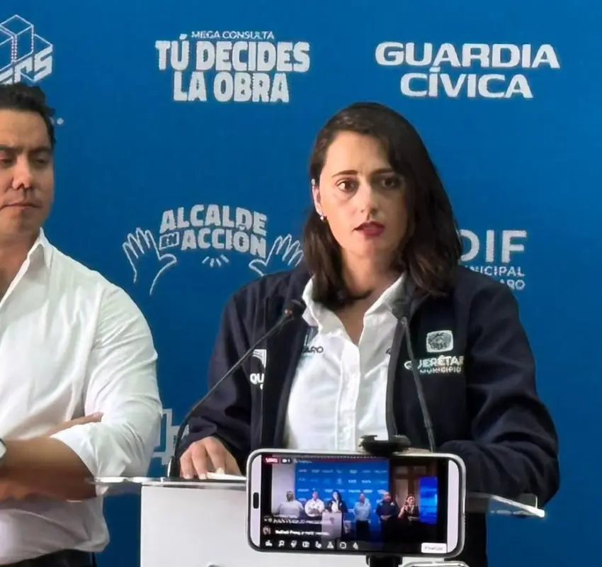 Llevan agua a zonas de la capital donde no ingresan pipas