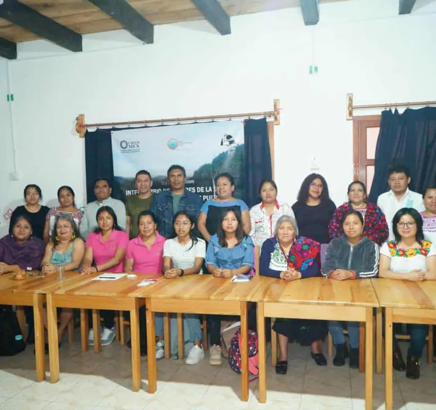 Refuerzan organización indígena en sierra de Puebla