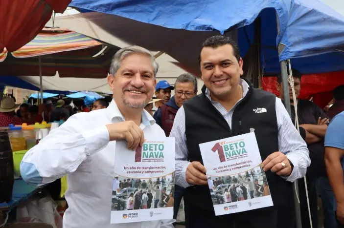 Rindió su informe Alberto Nava C. en el Mercado municipal de Pedro Escobedo