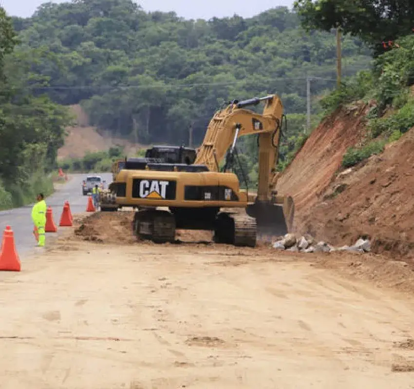 SICT acelera obras del tramo Pochutla-Huatulco