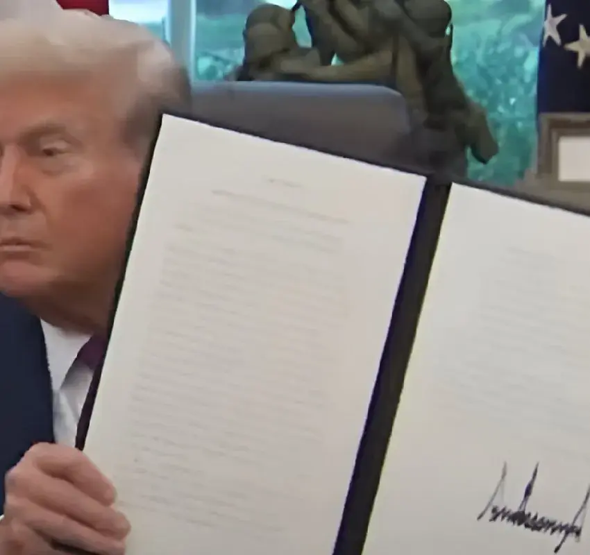 Trump cambia el nombre del Pentágono a “Departamento de Guerra”
