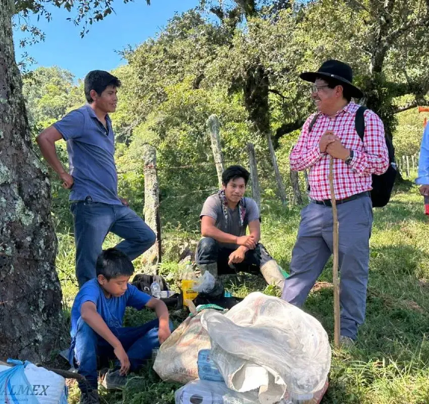 Gobierno de México llega a los lugares más recónditos para atender a damnificados por las lluvias