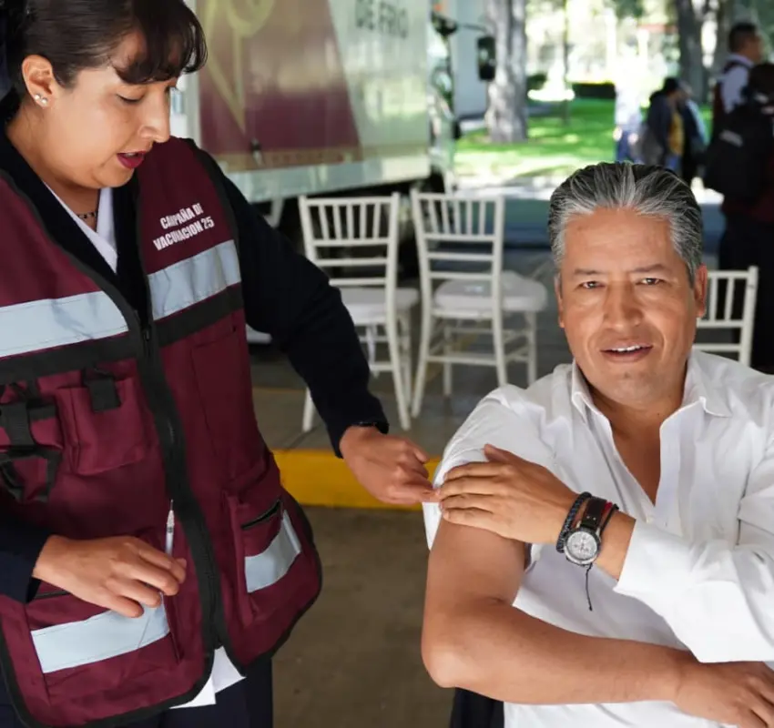 Buscan aplicar 400 mil vacunas en Edoméx