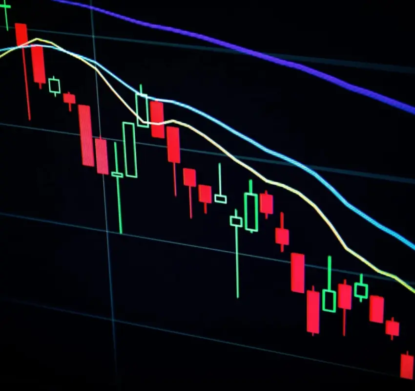 Cae mercado de criptomonedas