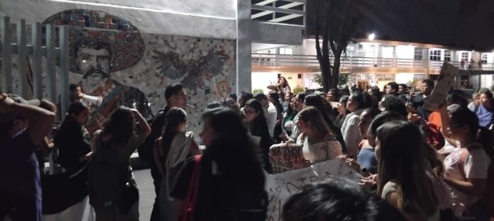Conmemoran el 2 de octubre en la UAQ - Noticias de Querétaro