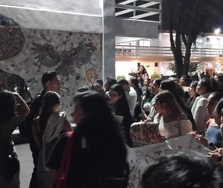 Conmemoran el 2 de octubre en la UAQ
