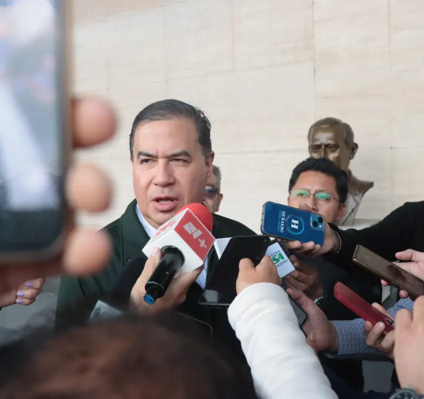 Eliminar fuero constitucional: Mejía Berdeja