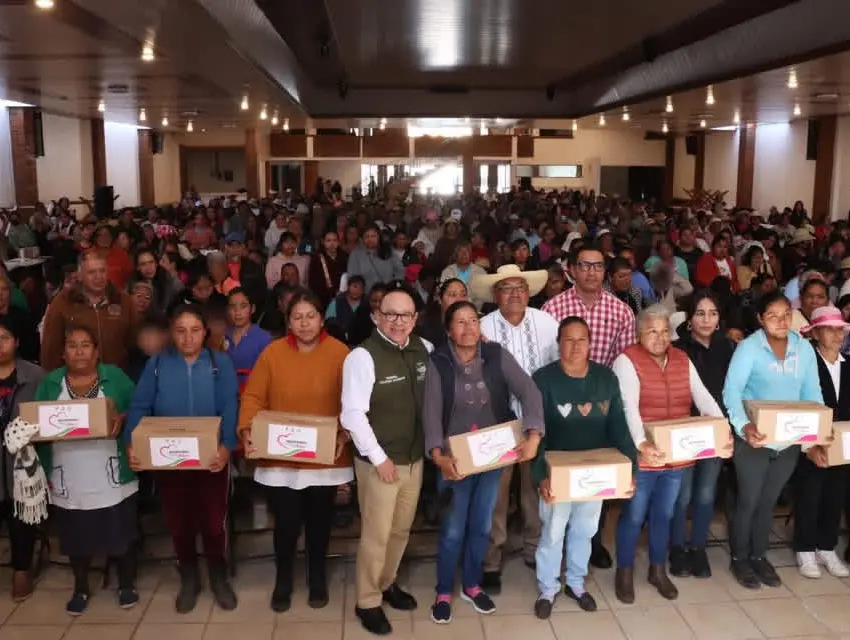 Entregaron despensas en Zinacantepec