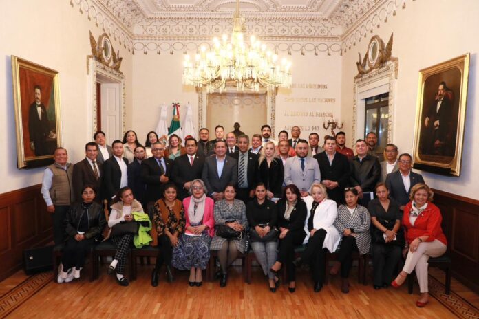 impulso-hector-macedo-una-justicia-cercana-en-edomex Impulsó Héctor Macedo una Justicia Cercana en Edoméx - Primero ...