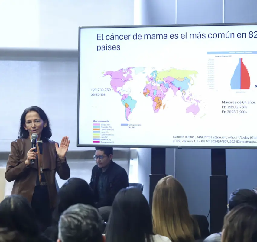 Inauguraron foro en Senado por mes del cáncer de mama