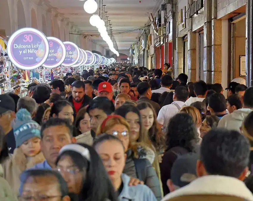Más de 900 mil visitantes en la Feria del Alfeñique