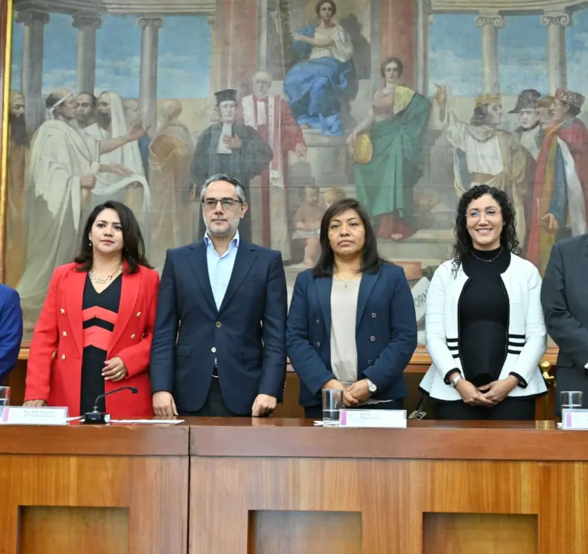 Presentaron libro sobre aborto en el Congreso