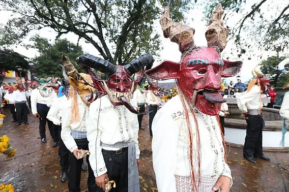 Realizó UAEMéx Paseo de los Diablos de Yauhtli en Tenancingo