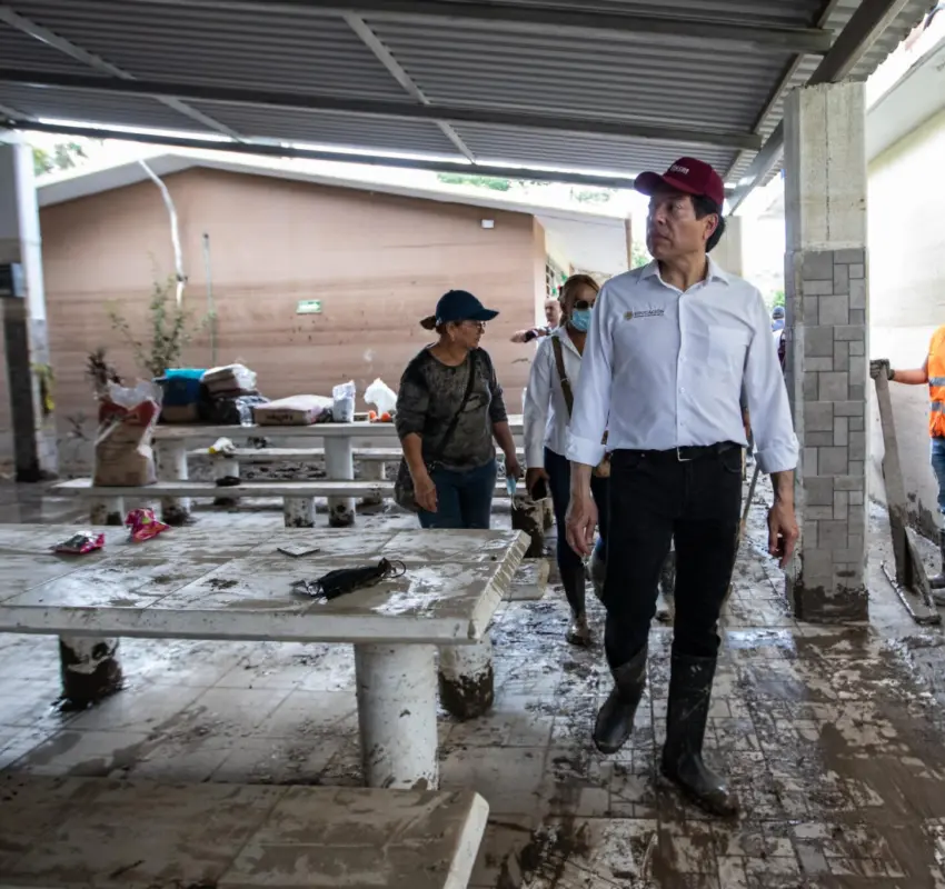 Supervisó Mario Delgado escuelas afectadas por lluvias
