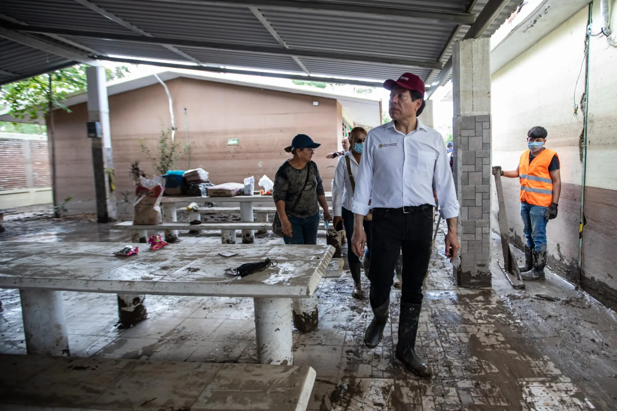 Supervisó Mario Delgado escuelas afectadas por lluvias   Primero