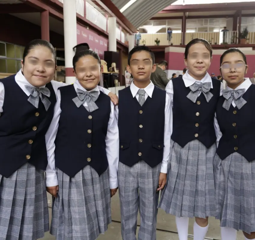 Becas mensuales por 1,100 pesos a estudiantes por aprovechamiento académico: GEM