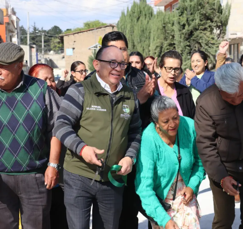 Entregaron obras viales en Zinacantepec