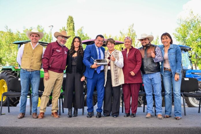 Entregaron tractores y drones en Edoméx - Primero Editores