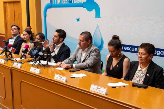 No se puede lucrar con un derecho: PVEM - Primero Editores