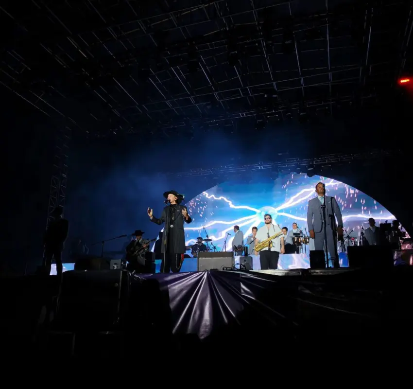 Noche de pachucos y gardenias en Toluca