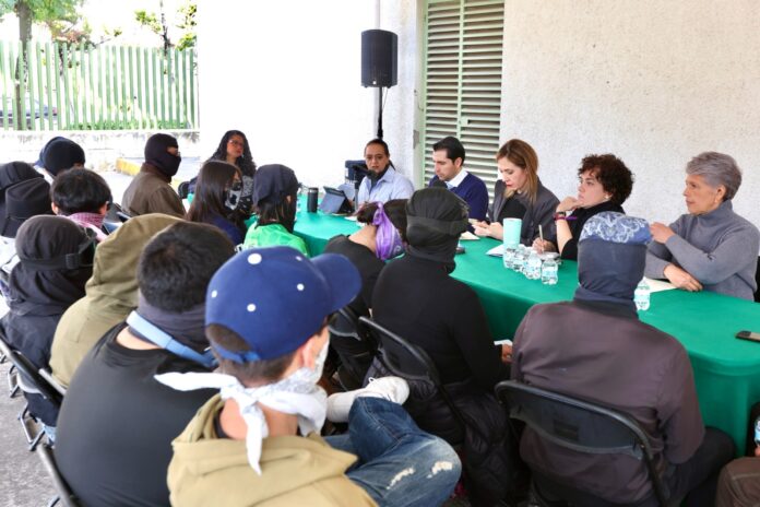 UAEMex busca mantener acuerdos con el Enjambre Estudiantil ...