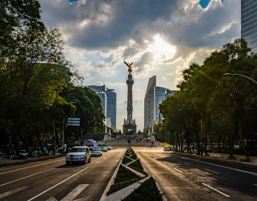 Alertan por retos ambientales y sociales en metrópolis de México