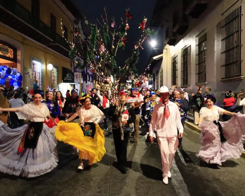 Celebra México su diversidad cultural en Navidad