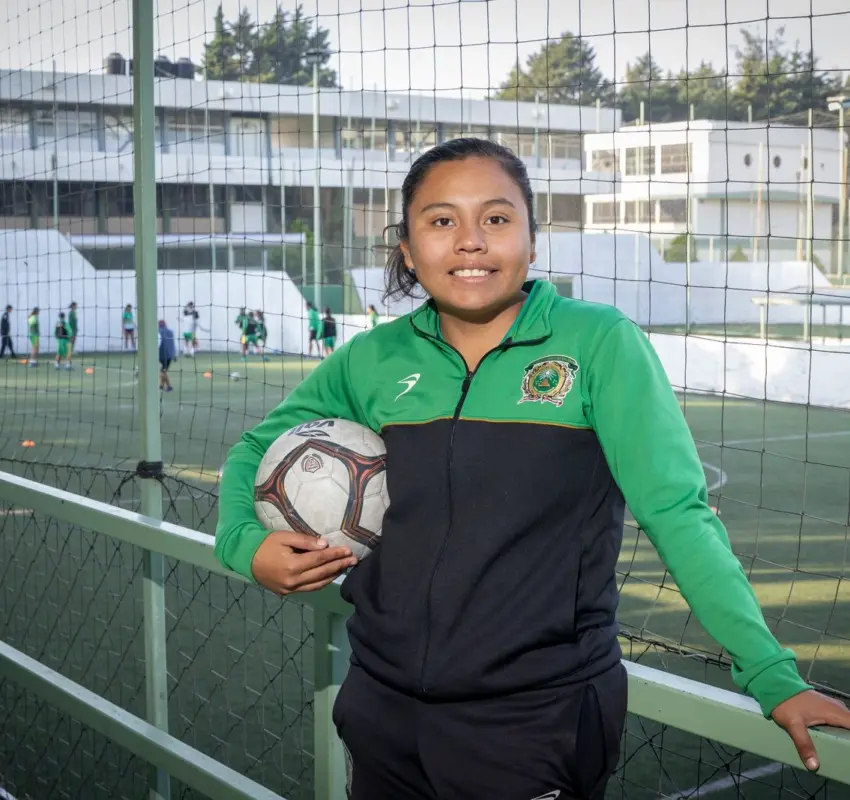 Trayectoria deportiva de Kika Mondragón en la UAEMéx