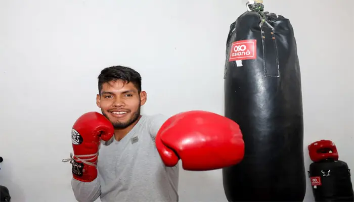 Victor Albino combinó el boxeo profesional con sus estudios en la UAEMéx