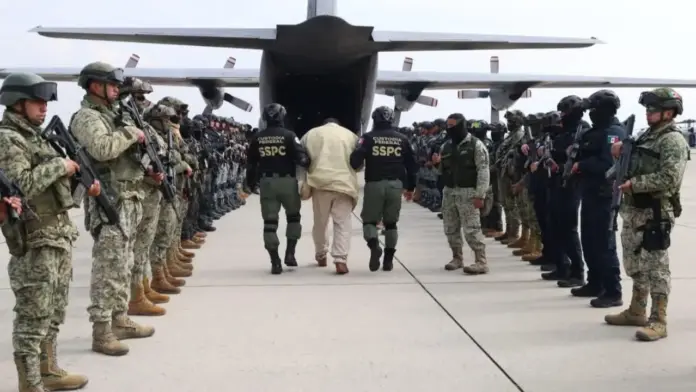 México traslado a 37 presos a Estados Unidos: operación histórica contra el crimen organizado