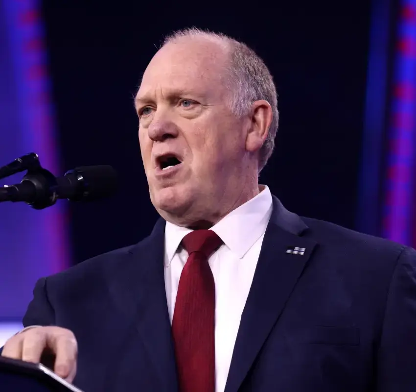 Thomas Homan promete restablecer el orden en Mineápolis