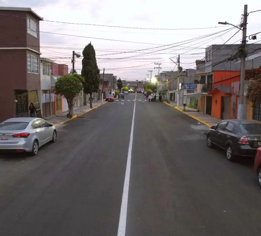Pavimentaron calles olvidadas en Ecatepec