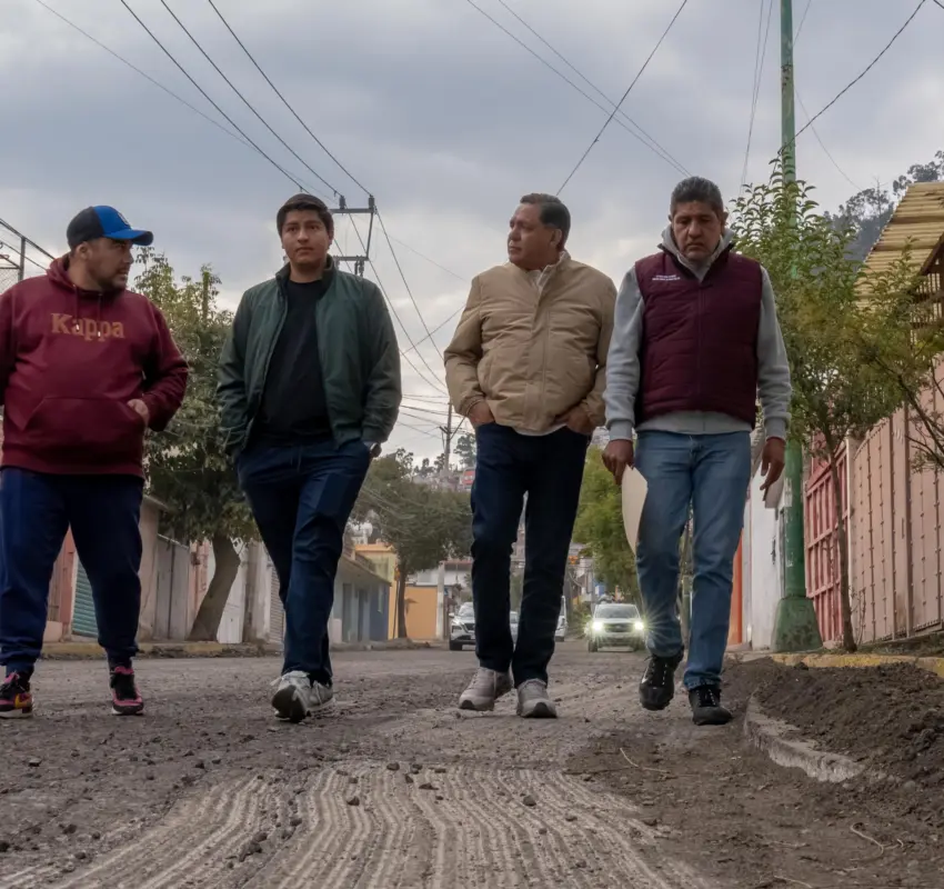 Cierra Ricardo Moreno 2025 con más obras viales en Toluca