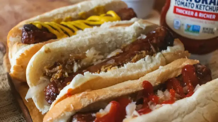 La actividad física constante y el control del peso corporal también son claves para prevenir complicaciones.