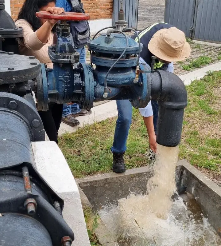 Suspensión temporal de agua potable en fraccionamiento de Almoloya de Juárez