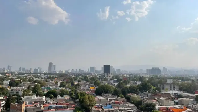 Alerta por calor y contaminación en CDMX en pleno invierno Alerta por calor y contaminación en CDMX en pleno invierno
