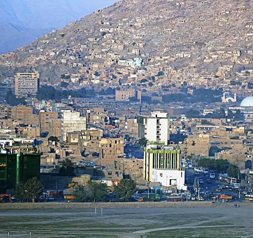 Talibanes lanzan ataques aéreos contra Pakistán