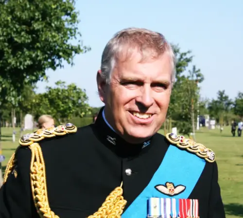 Arrestan a Andrew Mountbatten-Windsor en Reino Unido