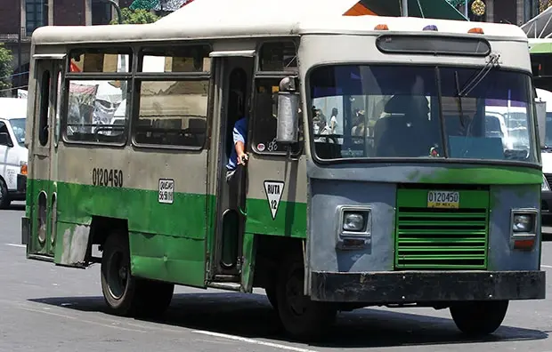 Transporte público en CDMX se renueva con trolebuses y retiro de microbuses