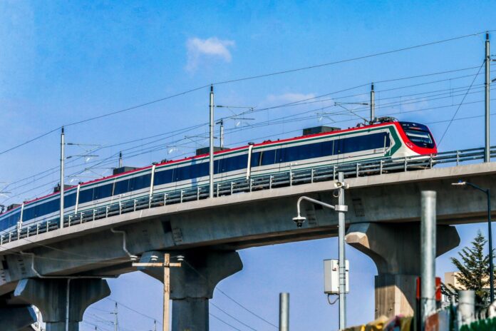 Ahorro de tiempo y dinero entre Edoméx y CDMX con Tren El ...
