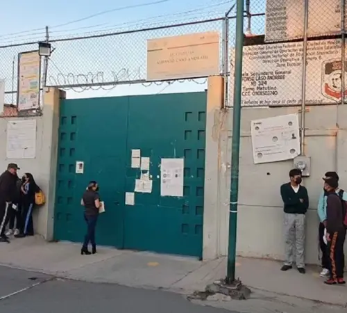 Alumno apuñala a su compañero con un picahielos tras una pelea en secundaria de Tláhuac