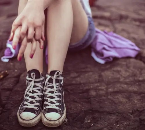 ¿Por qué huelen mal los pies y cómo evitarlo?