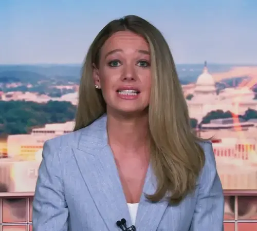 Tricia McLaughlin deja el DHS en medio de crisis migratoria