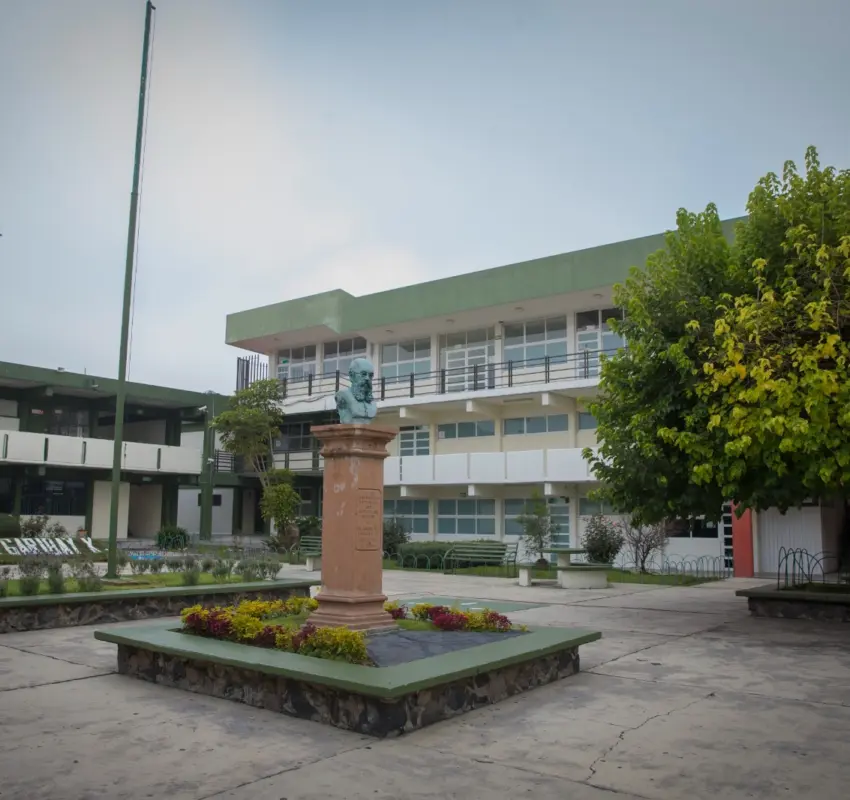 UAEMéx garantizó antologías gratuitas para bachillerato