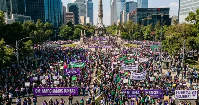 8M México marcha feminista en Paseo de la Reforma CDMX 2026