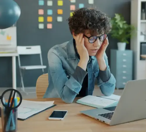 Agotamiento laboral: señales de que necesitas una pausa