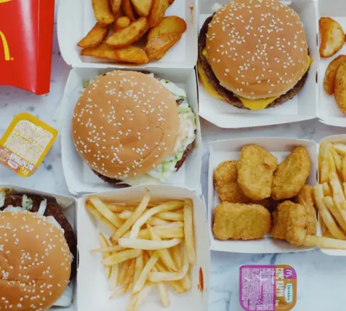 Director ejecutivo de McDonald’s desata burlas por video